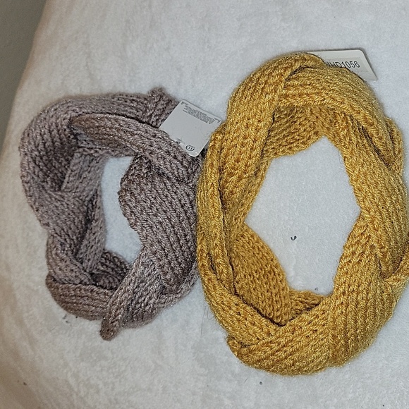 NWT Set of 3 women winter knitted twist headbands - Picture 3 of 5